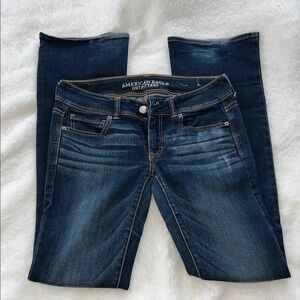 American Eagle Outfitters Dark Wash Blue Jeans